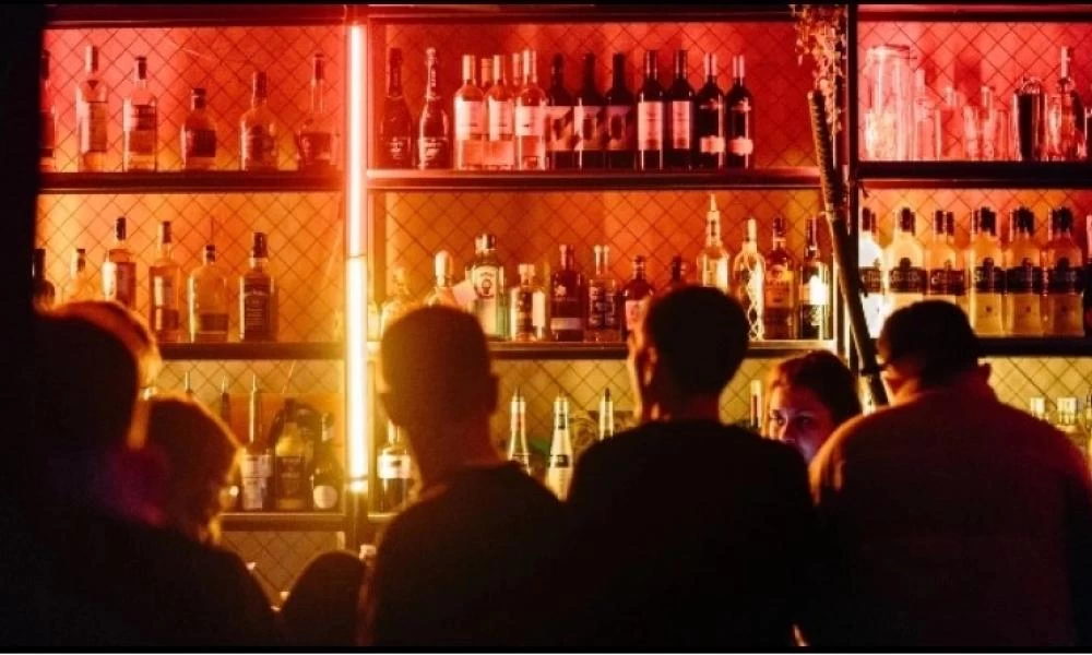 Βρετανία: Πως αντιμετωπίζουν οι παμπ την αυξημένη χρήση ναρκωτικών στις... τουαλέτες τους